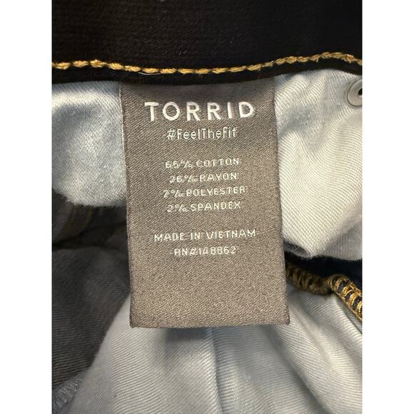 Torrid Sky High A-Line Flare High-Rise Jeans Women’s 20 Short Blue Denim Stretch - Picture 11 of 12